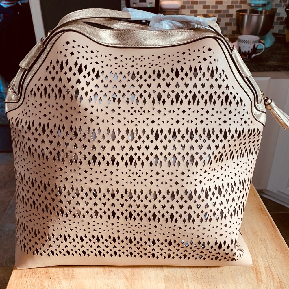 Stella and Dot Avalon Tote Bag